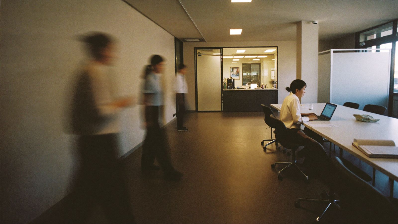 HR partner listening to an employee request